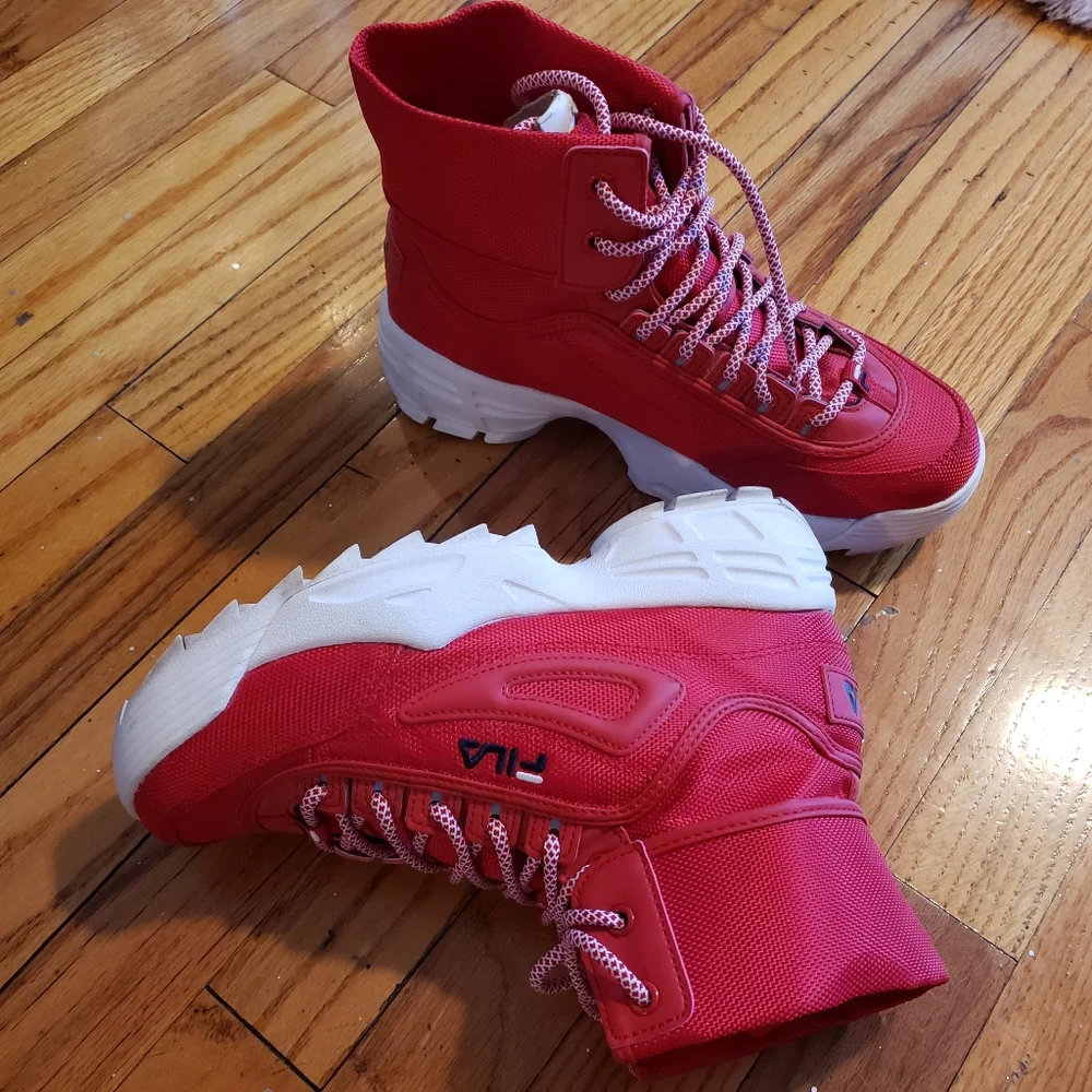 High top FILA SNEAKERS( size9) - Picture 3 of 10
